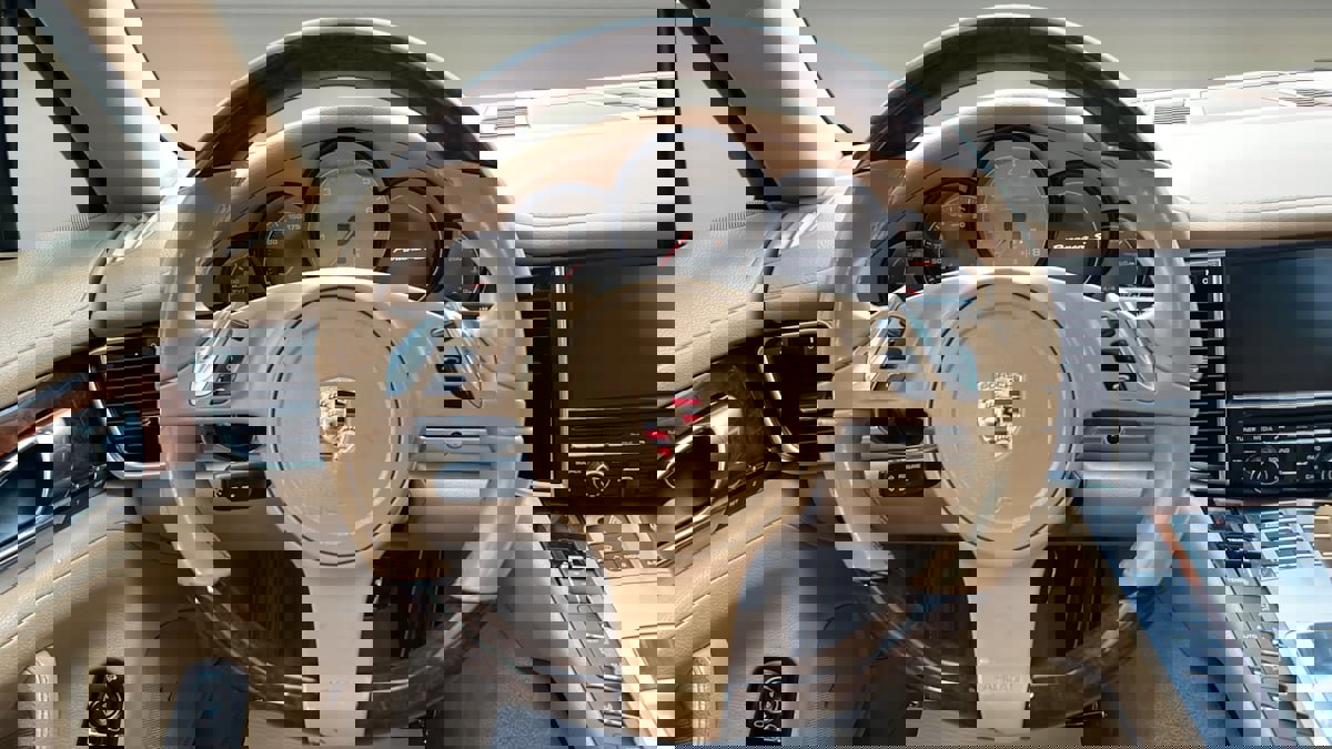 Used 2012 Porsche Panamera S image 12