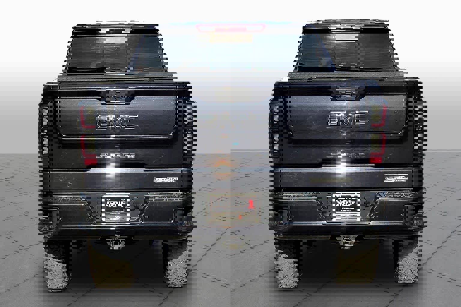 Used 2022 GMC Sierra 1500 Elevation w/ Elevation Premium Package image 5