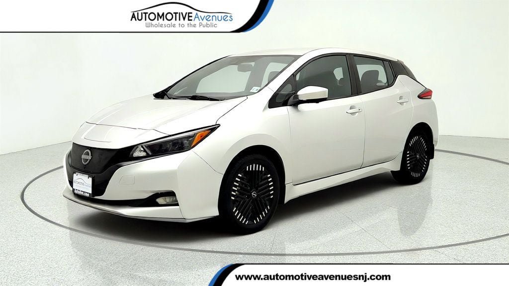 Used 2023 Nissan Leaf SV Plus FWD image 1