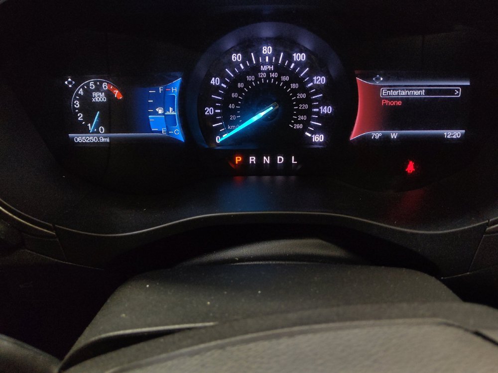 Used 2018 Ford Fusion SE w/ Fusion SE Technology Package FWD image 23