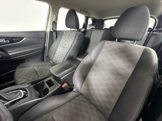 Used 2017 Nissan Rogue Sport SV AWD/4WD image 16