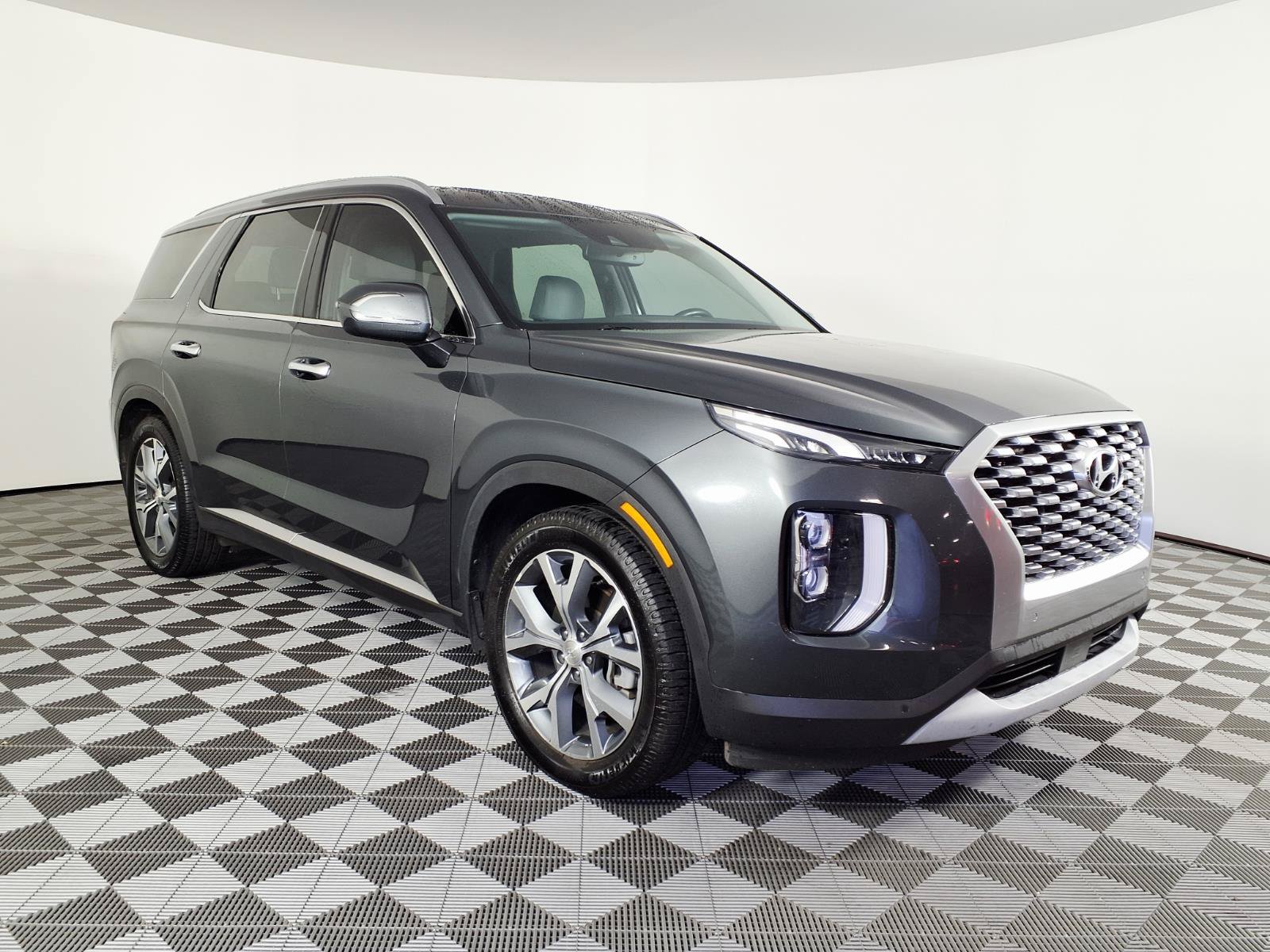 Used 2021 Hyundai Palisade SEL w/ Premium Package AWD/4WD image 3