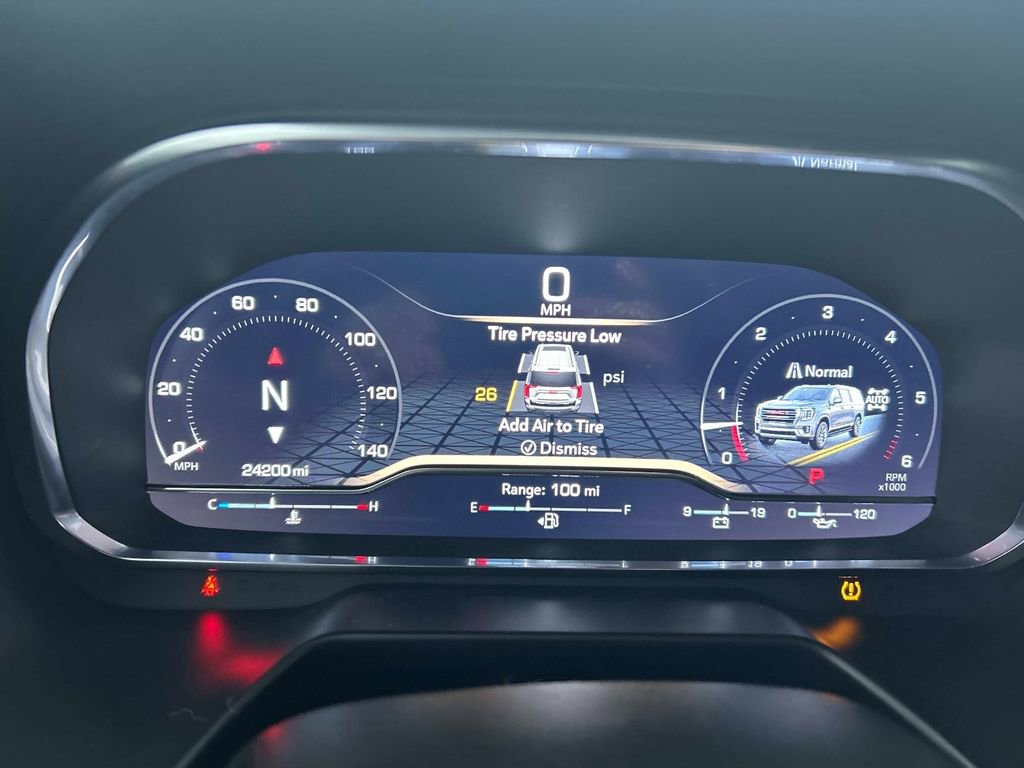 Used 2024 GMC Yukon AT4 w/ Technology Package image 30