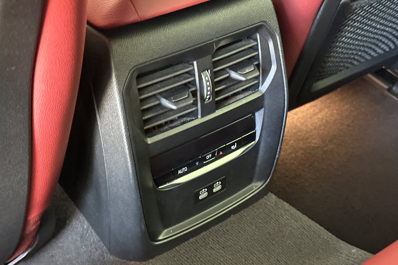 Certified 2024 BMW i4 eDrive35 w/ Convenience Package RWD image 16