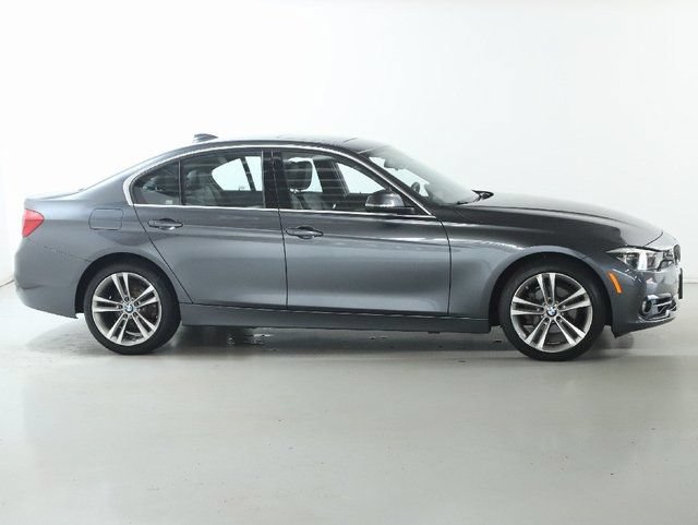 Used 2018 BMW 330i xDrive Sedan w/ Premium Package AWD/4WD image 13