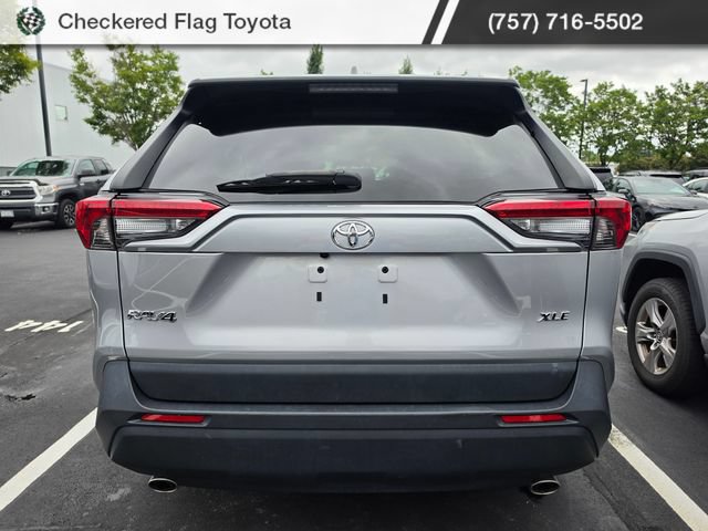 Used 2025 Toyota RAV4 XLE FWD image 5