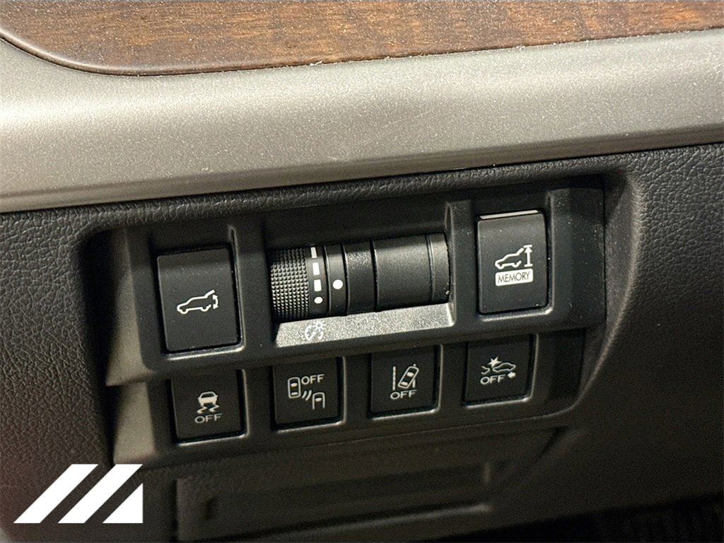 Used 2019 Subaru Outback 2.5i Limited w/ Popular Package #2 image 9