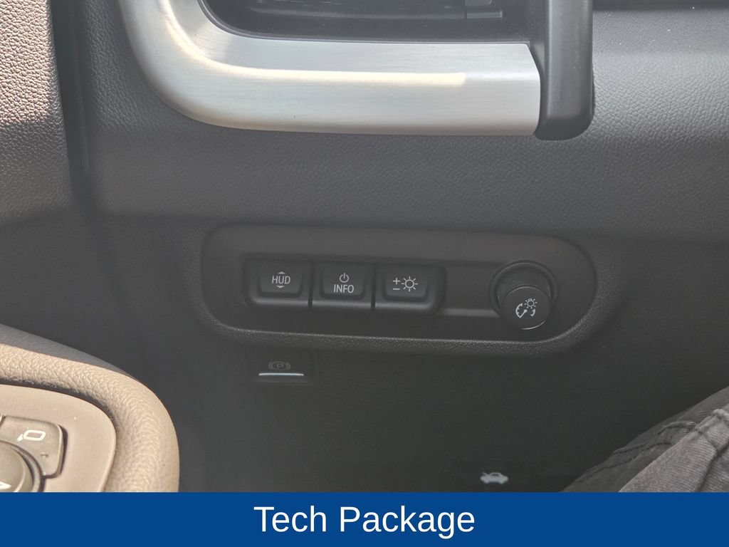 Used 2023 GMC Terrain SLT w/ Tech Package AWD/4WD image 24