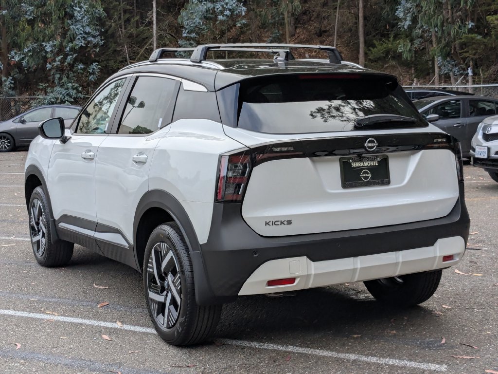 New 2026 Nissan Kicks SV w/ Cold Weather Package FWD image 7