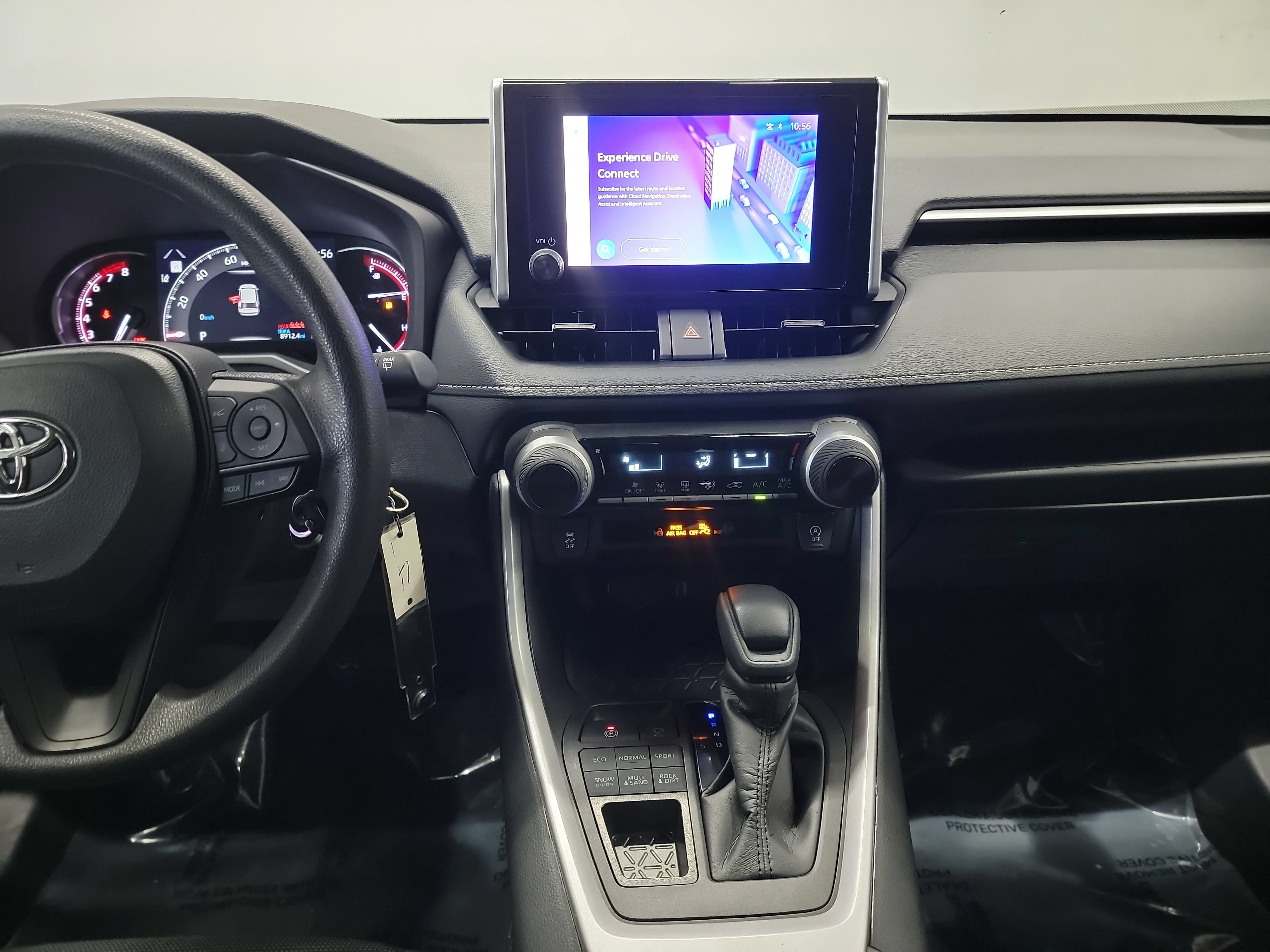 Used 2023 Toyota RAV4 LE AWD/4WD image 20