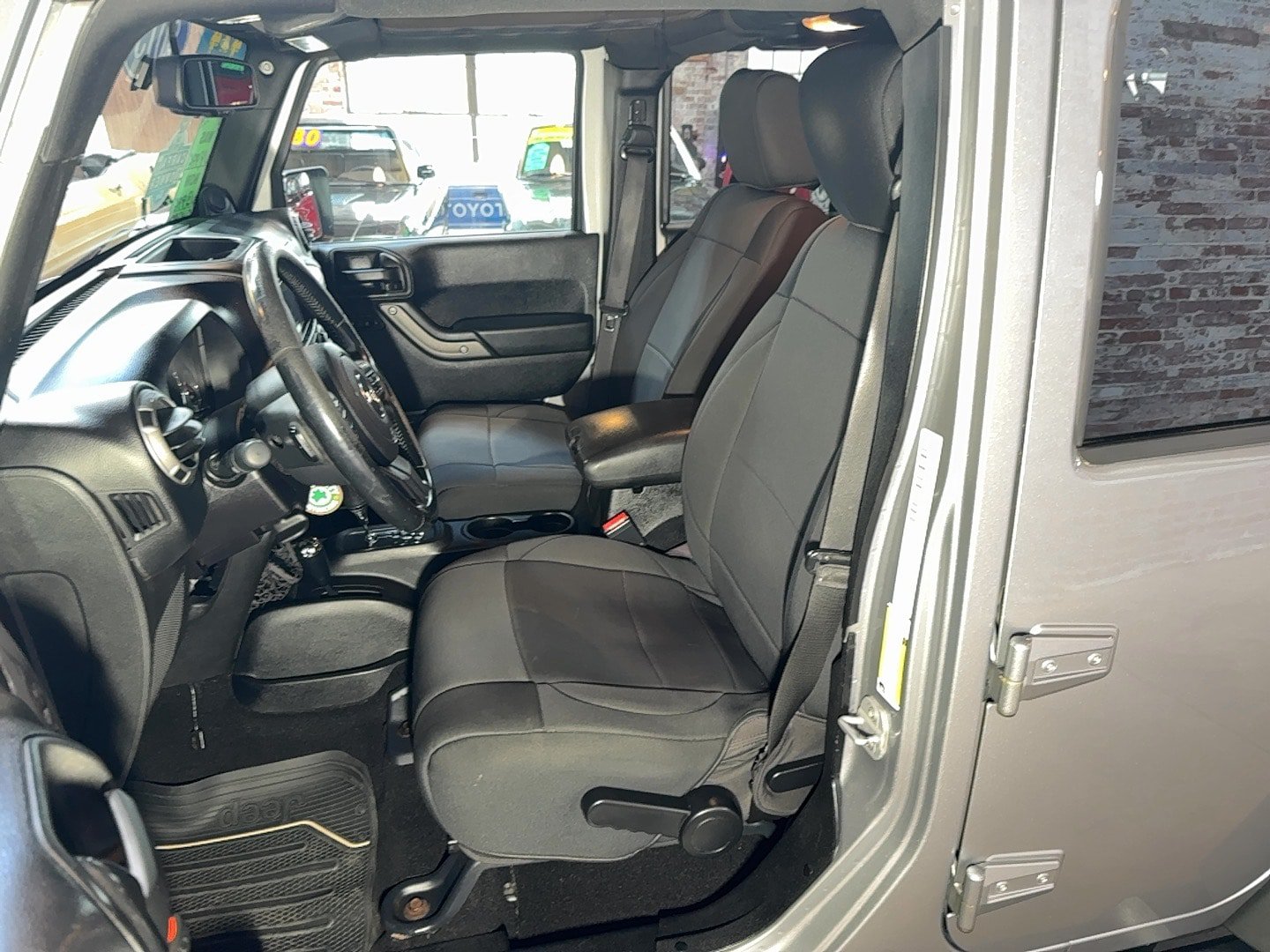 Used 2013 Jeep Wrangler Unlimited Sport AWD/4WD image 10