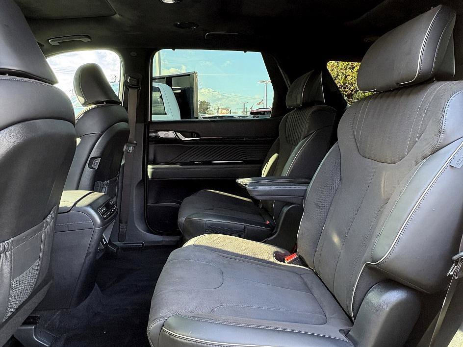 Used 2025 Hyundai Palisade Calligraphy image 10