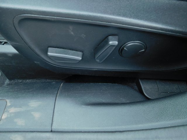 Used 2023 Ford Escape ST-Line image 25