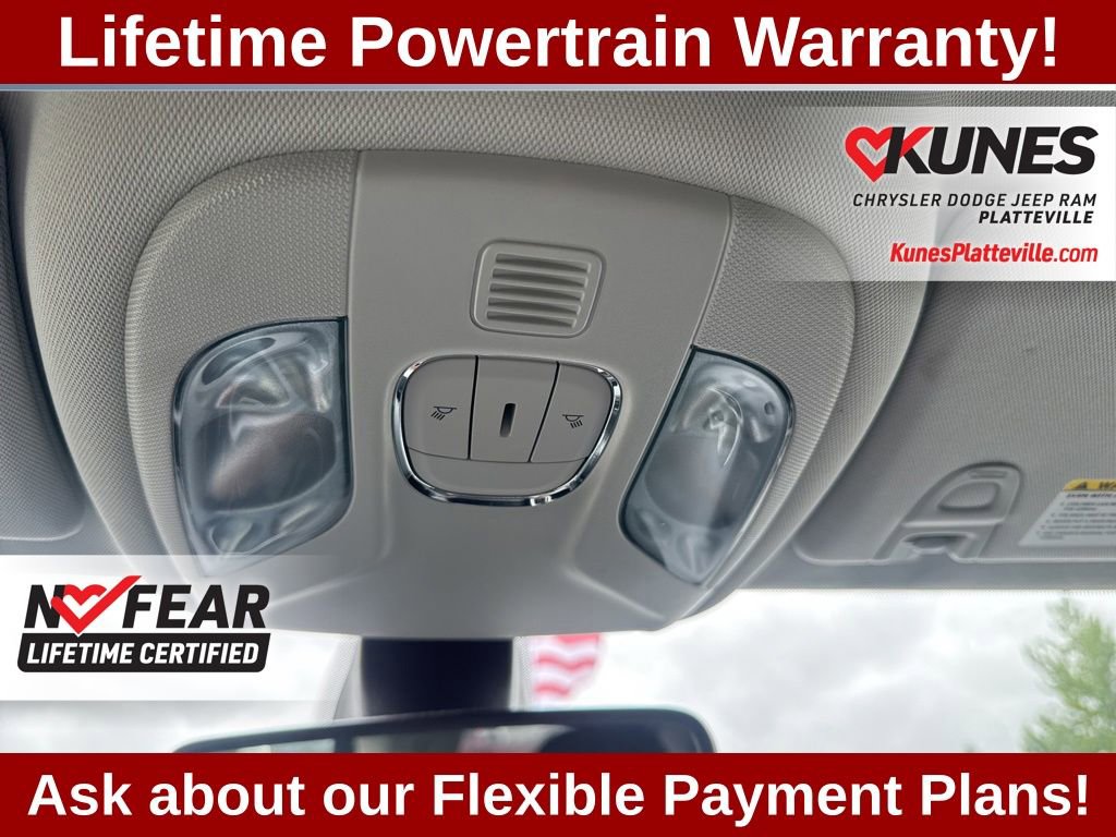 Used 2019 Jeep Compass Latitude w/ Popular Equipment Group FWD image 19