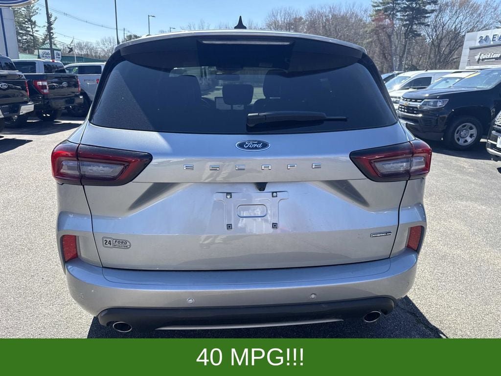 Used 2023 Ford Escape ST-Line Elite w/ Premium Technology Package AWD/4WD image 4