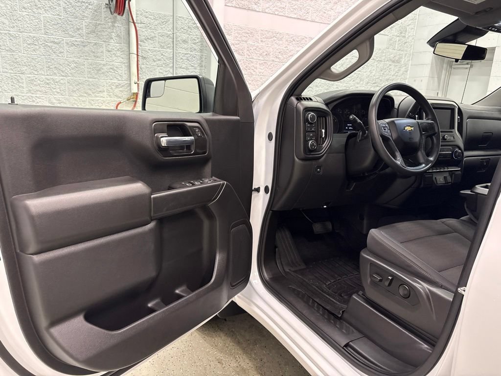 Used 2026 Chevrolet Silverado 1500 Custom AWD/4WD image 15