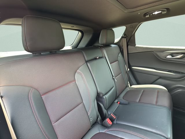 Used 2022 Chevrolet Blazer RS w/ Enhanced Convenience Package AWD/4WD image 19