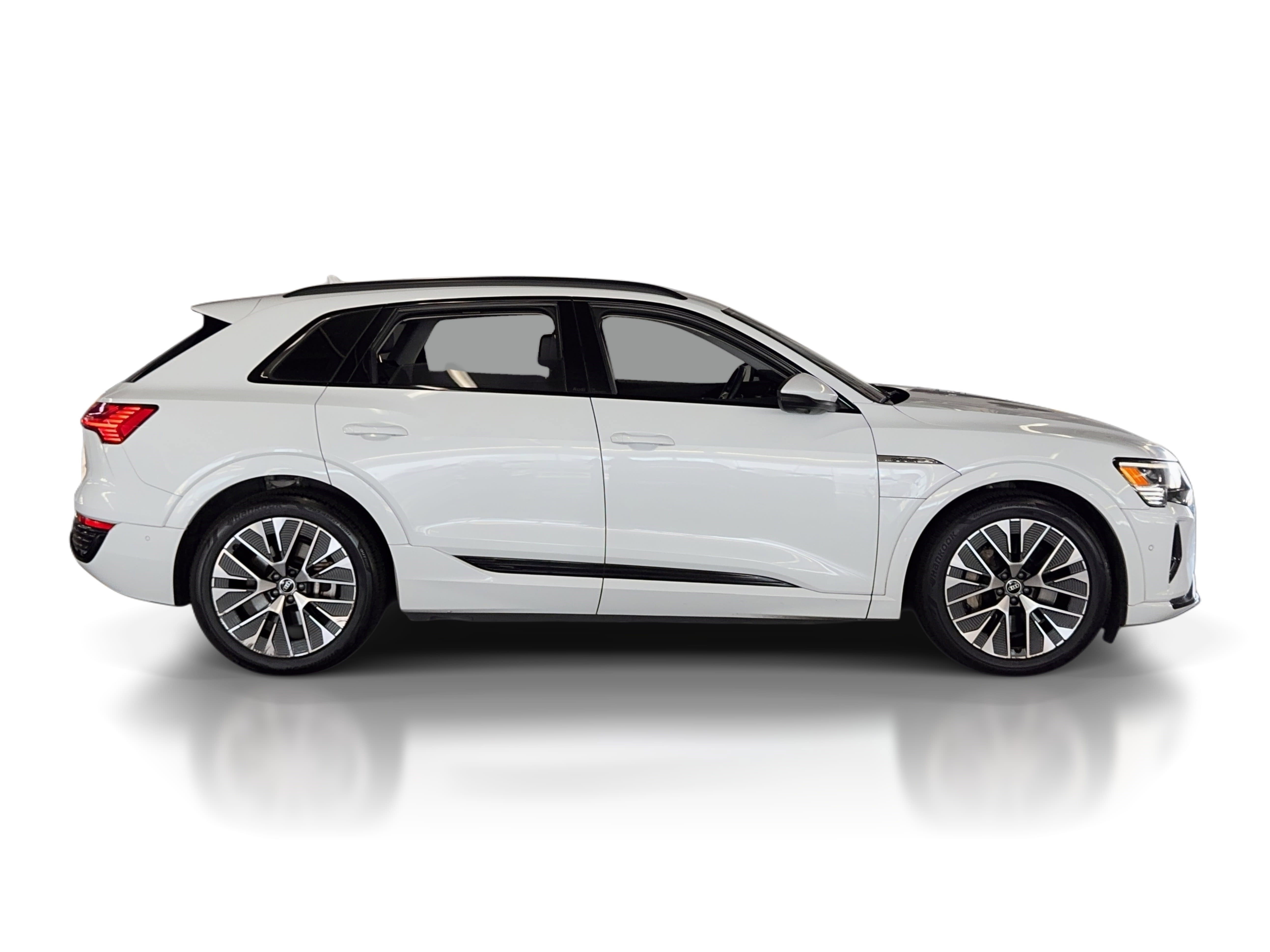 Certified 2024 Audi Q8 e-tron Prestige w/ Prestige Package image 8