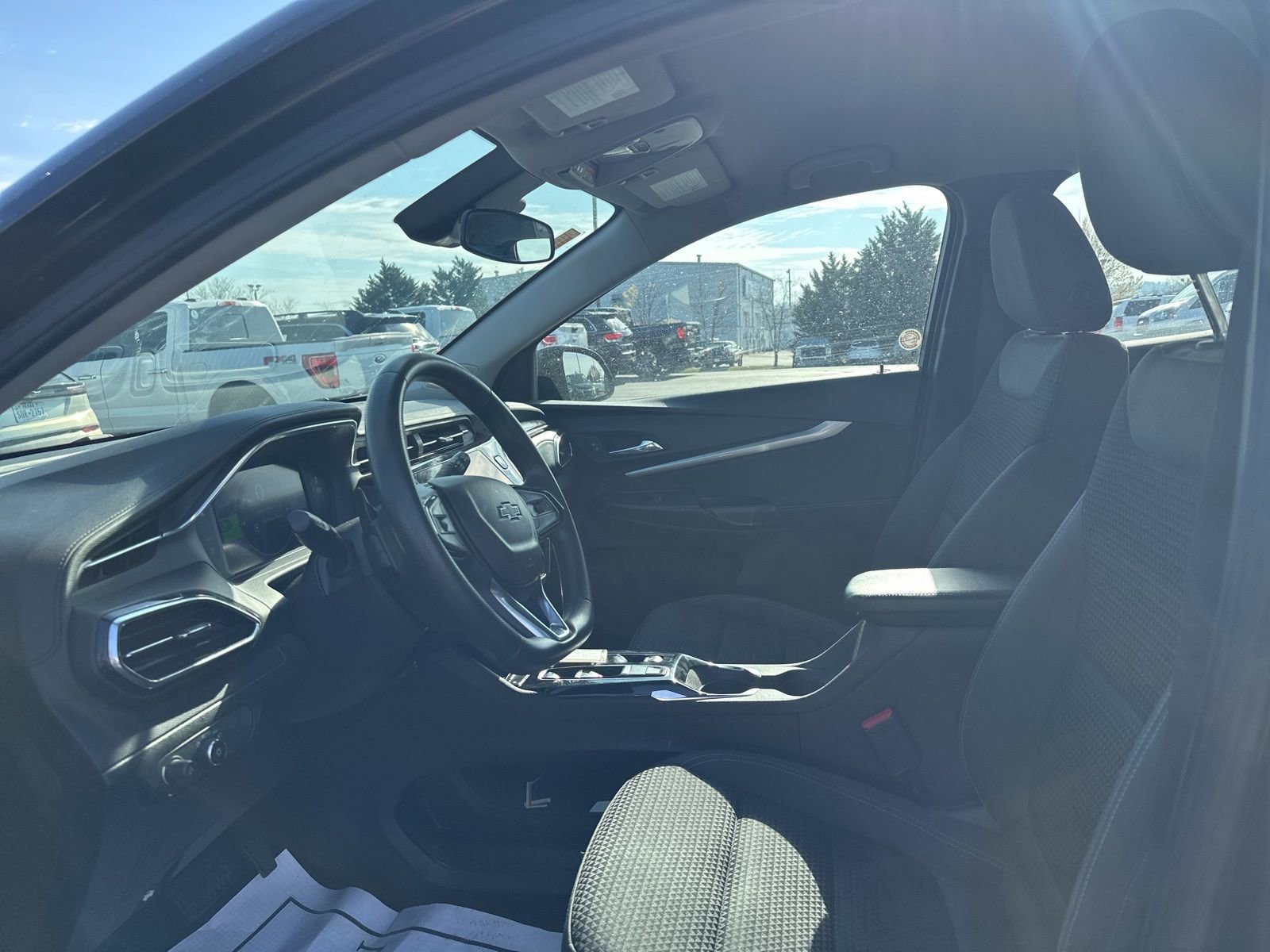 Used 2023 Chevrolet Bolt EUV LT image 5