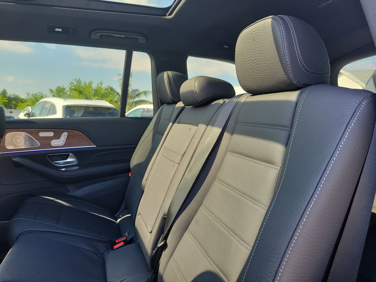 New 2026 Mercedes-Benz GLS 580 4MATIC image 13