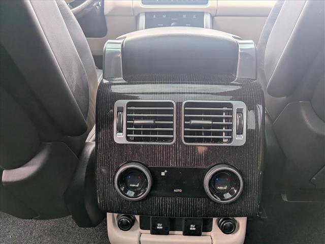Used 2018 Land Rover Range Rover Autobiography image 15
