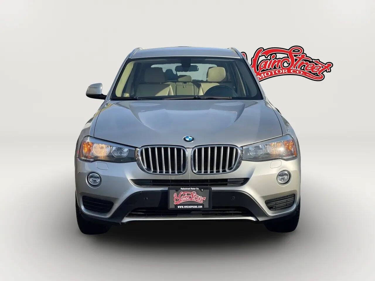 Used 2016 BMW X3 xDrive28i AWD/4WD image 2