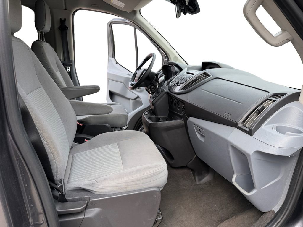 Used 2018 Ford Transit 350 XLT image 17