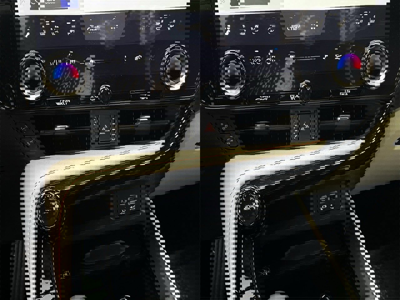 Used 2024 Lexus NX 300h AWD w/ Luxury Package image 18