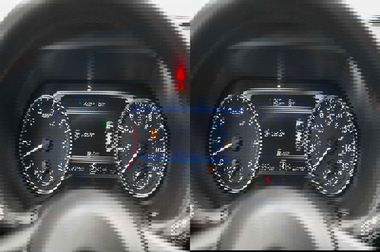 Used 2025 Nissan Sentra SR image 24