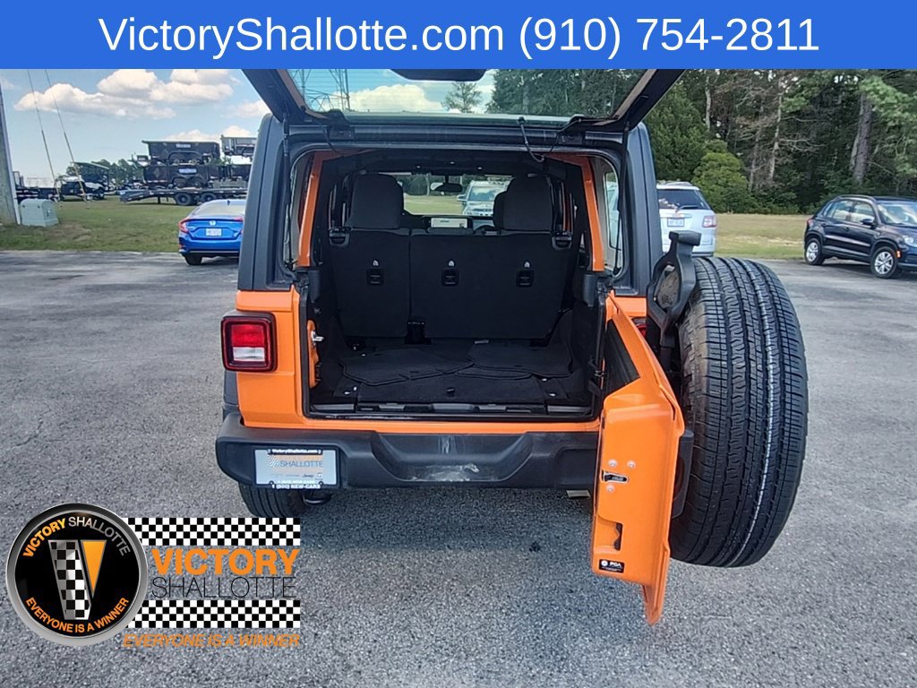 Used 2025 Jeep Wrangler Unlimited Sport AWD/4WD image 24