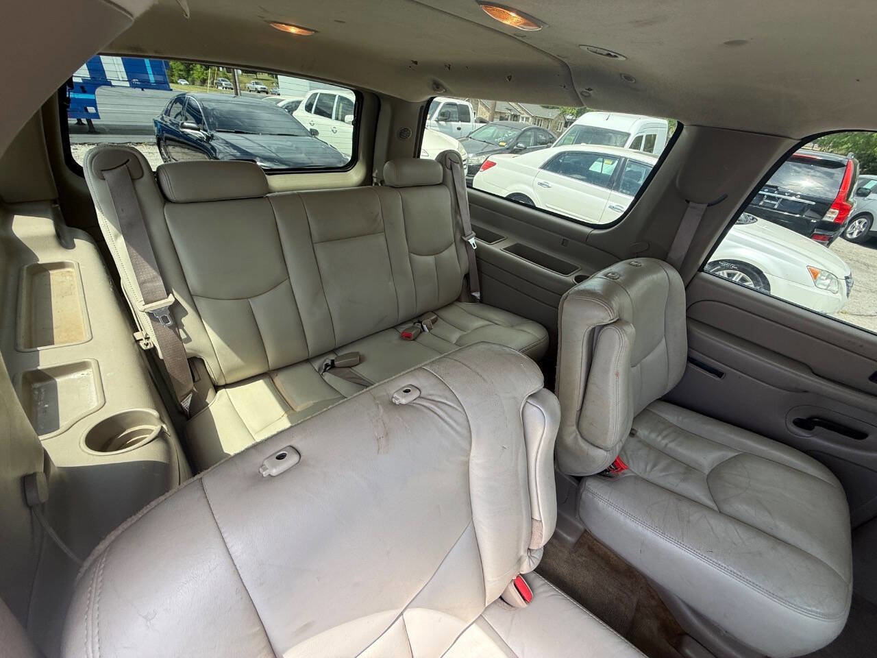 Used 2004 GMC Yukon XL SLT w/ Preferred Equipment Group RWD image 22