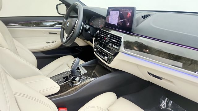 Used 2021 BMW 540i w/ Executive Package RWD image 34