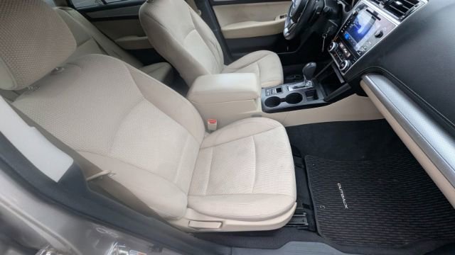 Used 2018 Subaru Outback 2.5i Premium image 18