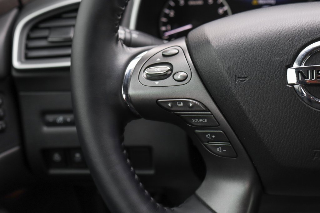 Used 2021 Nissan Murano Platinum w/ Cargo Package image 25