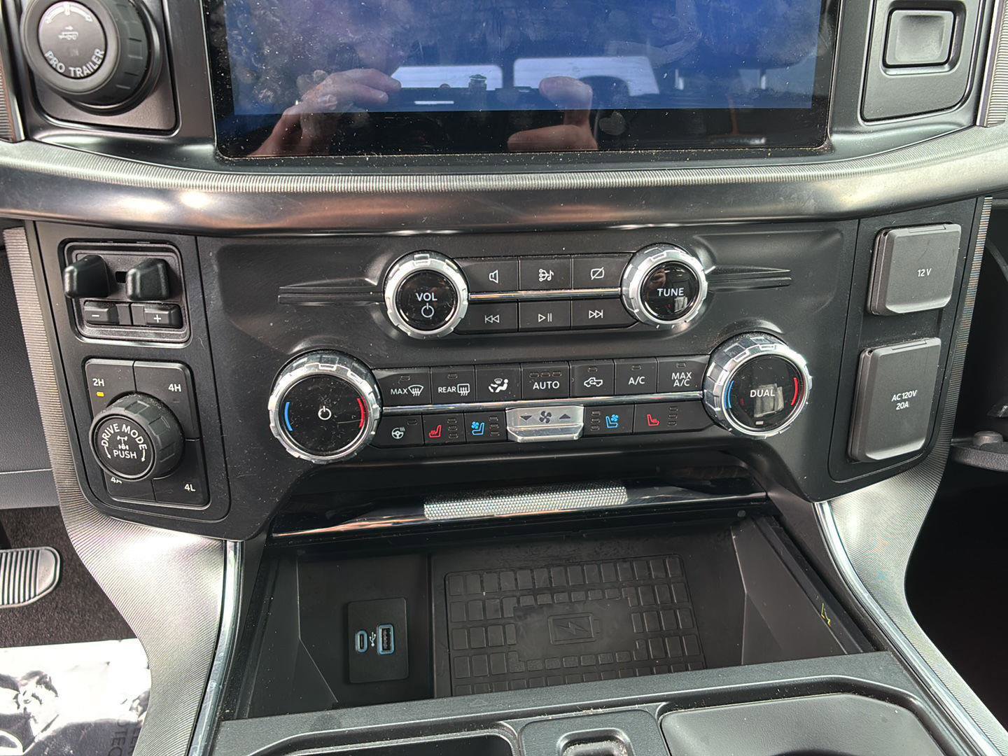 Used 2022 Ford F150 Platinum w/ Equipment Group 701A High image 31