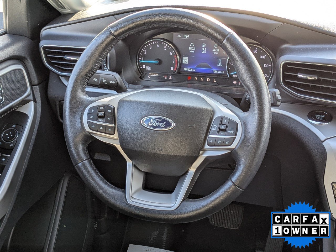Certified 2022 Ford Explorer XLT w/ Equipment Group 202A image 19