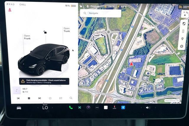 Used 2022 Tesla Model Y Long Range image 14