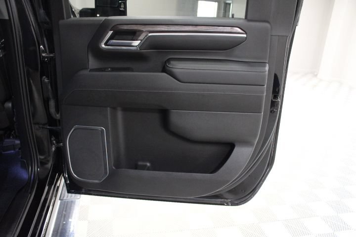 Used 2024 Chevrolet Silverado 2500 LTZ w/ LTZ Convenience Package AWD/4WD image 30