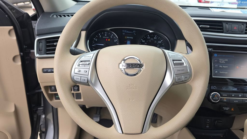 Used 2015 Nissan Rogue SV w/ SV Premium Package FWD image 14