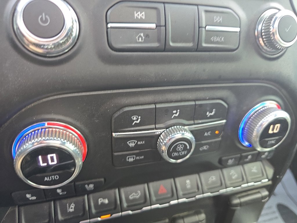 Used 2022 GMC Sierra 2500 AT4 w/ AT4 Premium Plus Package image 31