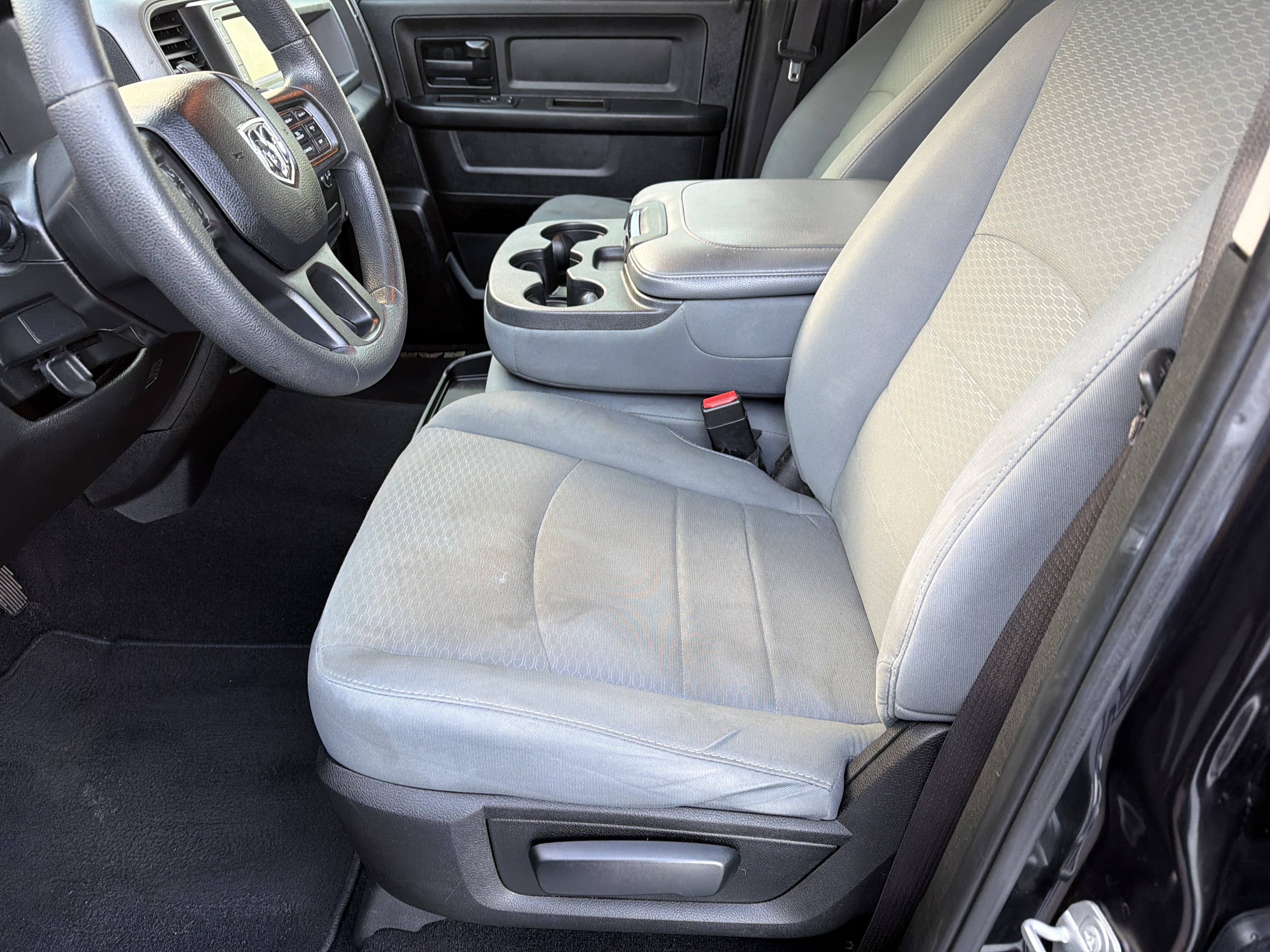 Used 2019 RAM 1500 Express w/ Express Value Package image 10