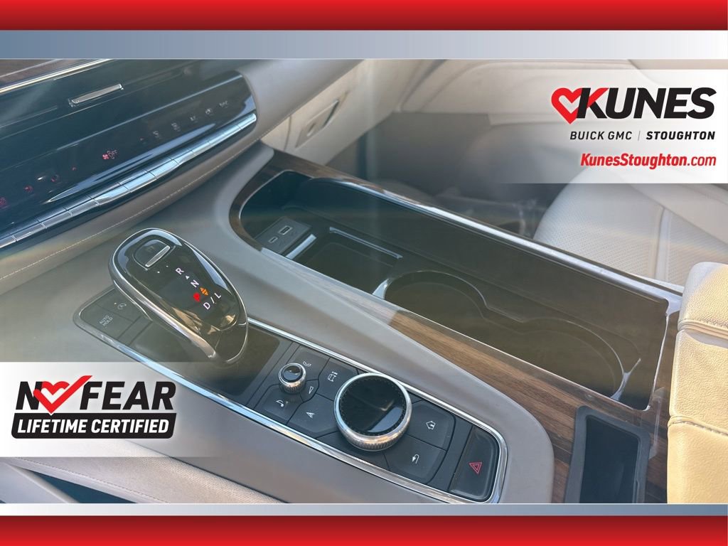 Used 2024 Cadillac Escalade ESV Sport Platinum image 33