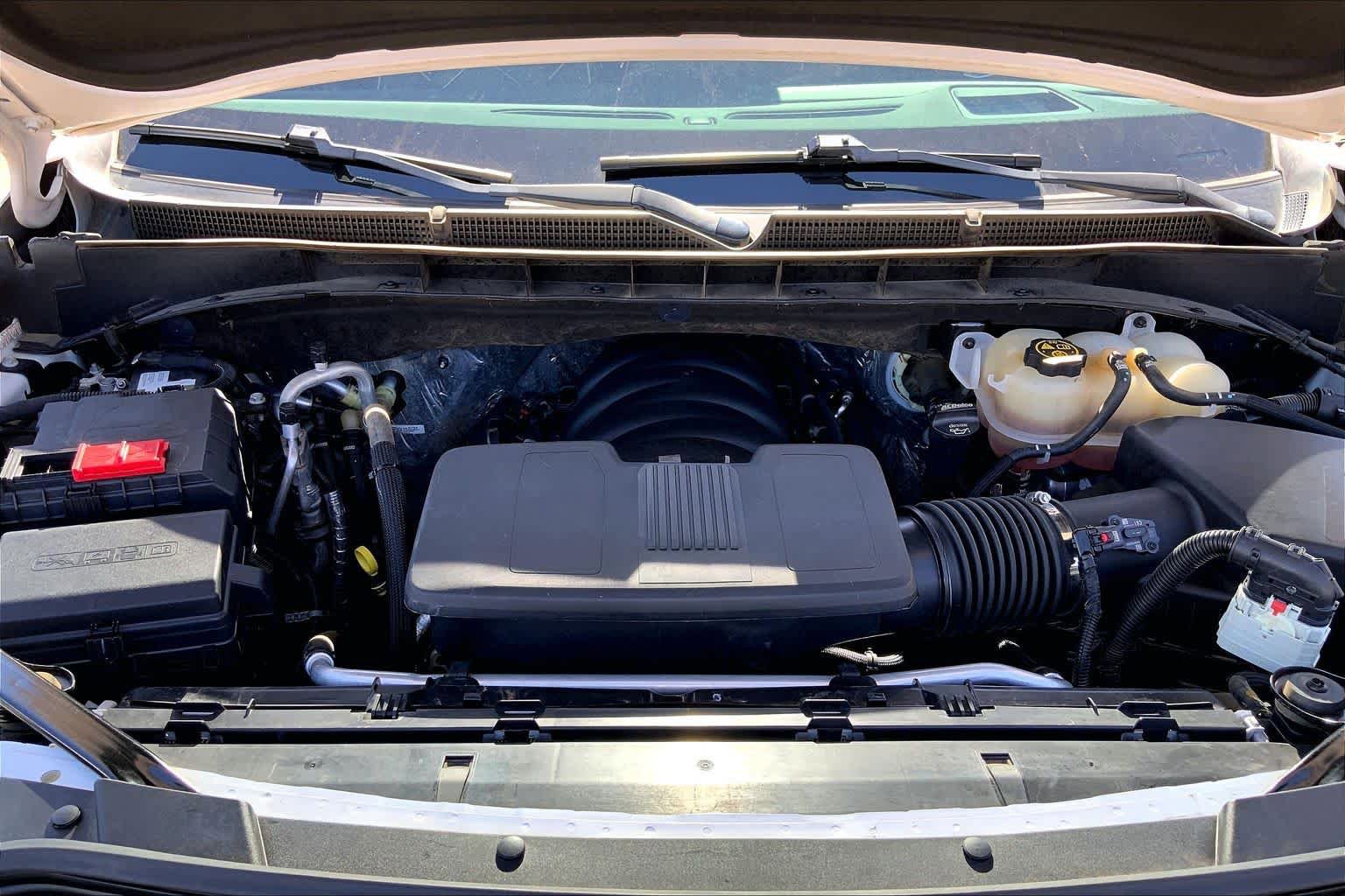 Used 2022 Cadillac Escalade Sport RWD image 32