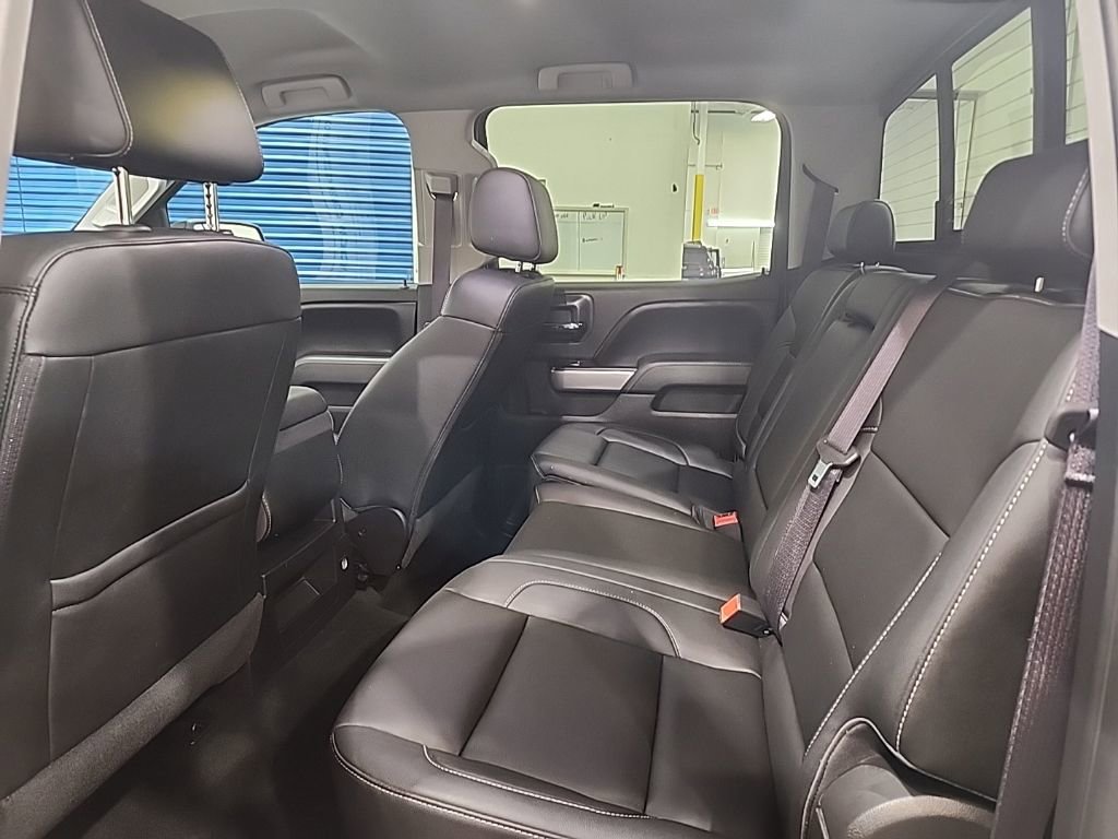 Used 2016 Chevrolet Silverado 1500 LTZ Z71 w/ LTZ Plus Package AWD/4WD image 15