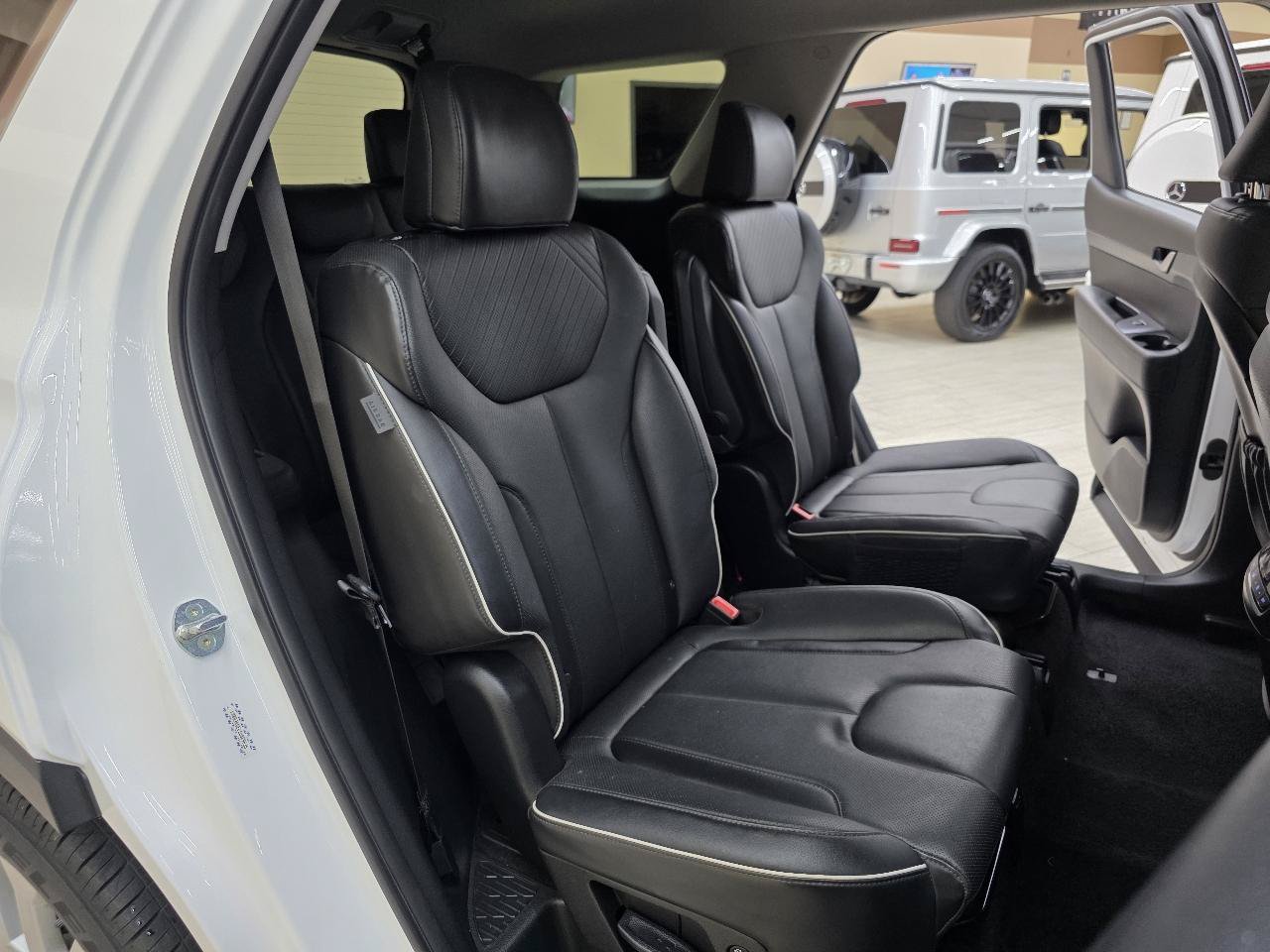 Used 2025 Hyundai Palisade SEL FWD image 23