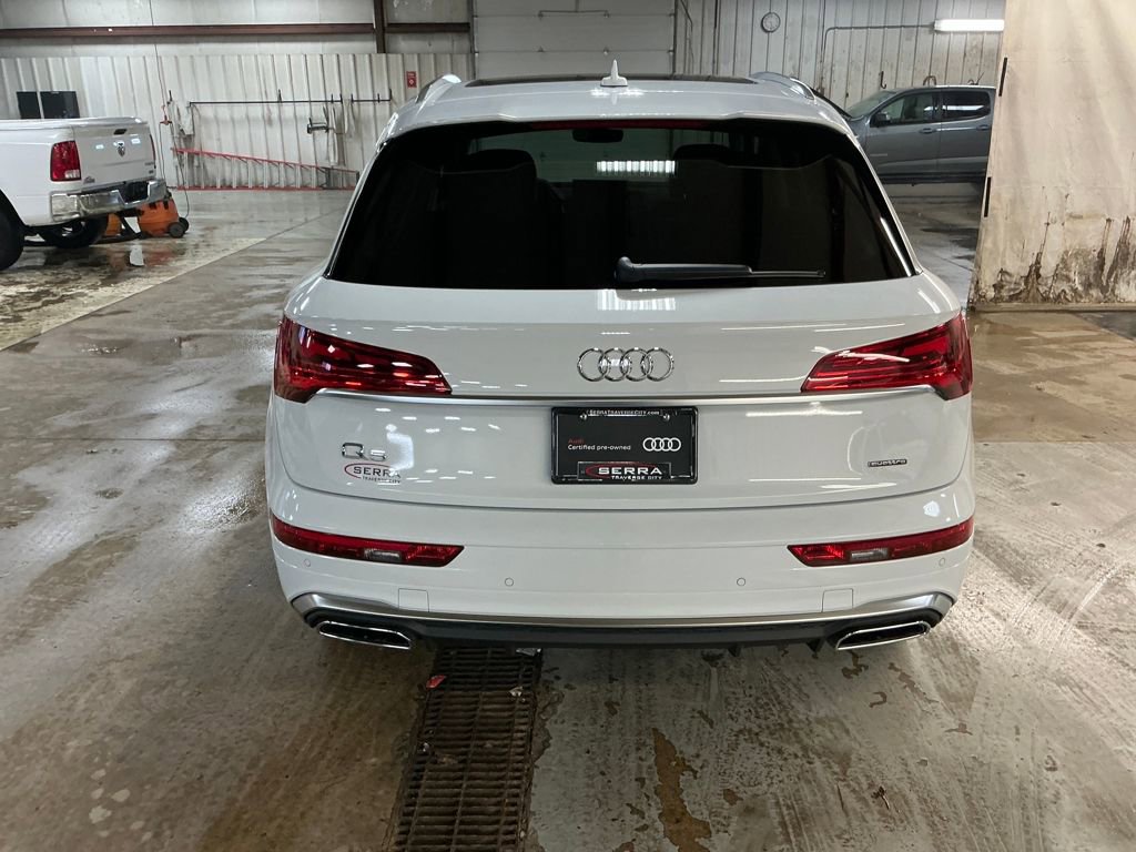 Certified 2025 Audi Q5 2.0T Premium Plus w/ Premium Plus Package AWD/4WD image 4