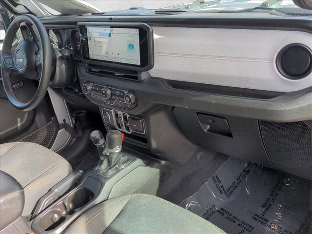 Used 2024 Jeep Gladiator Sport image 22