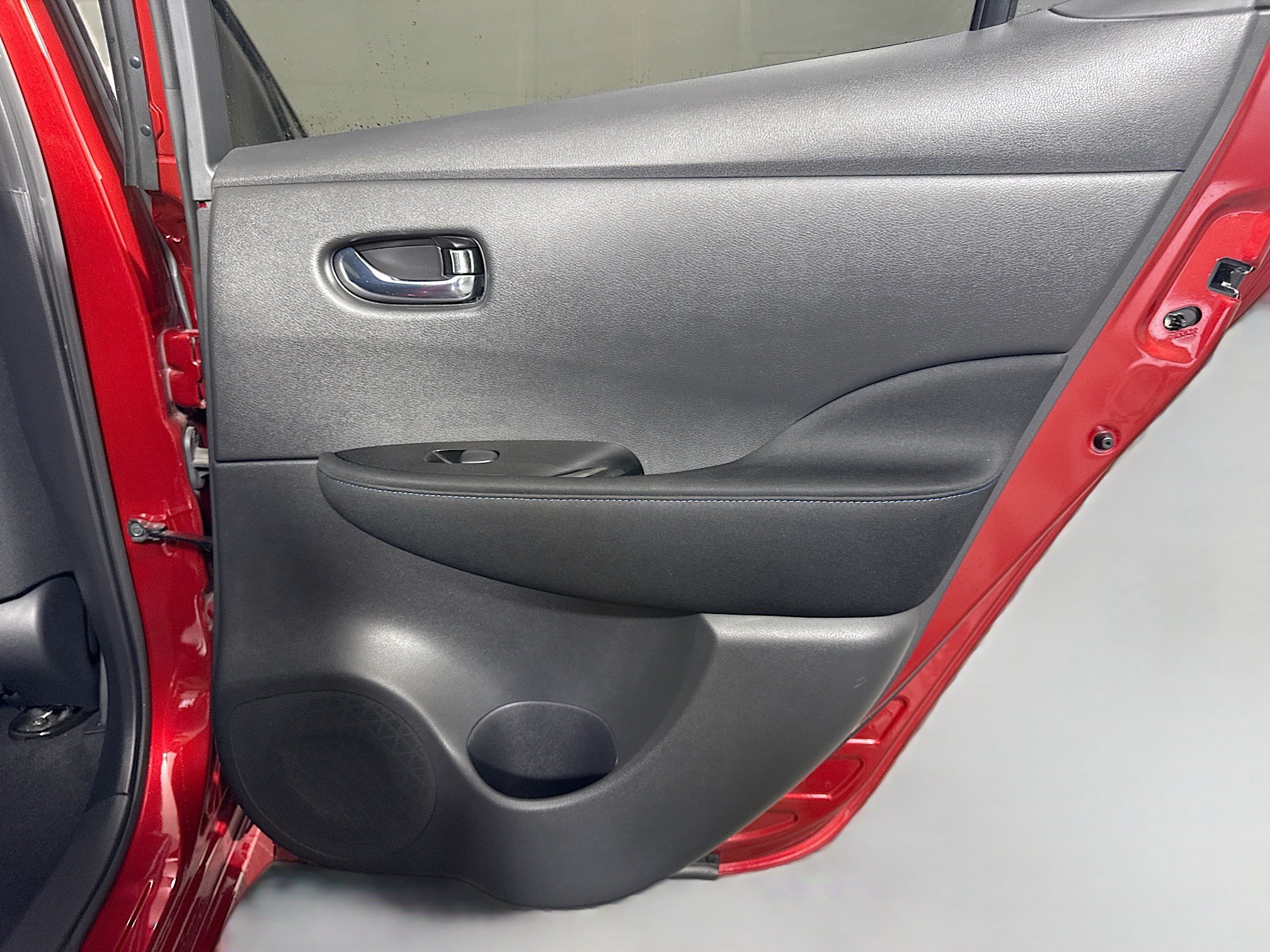 Used 2021 Nissan Leaf SV w/ SV Technology Package FWD image 28