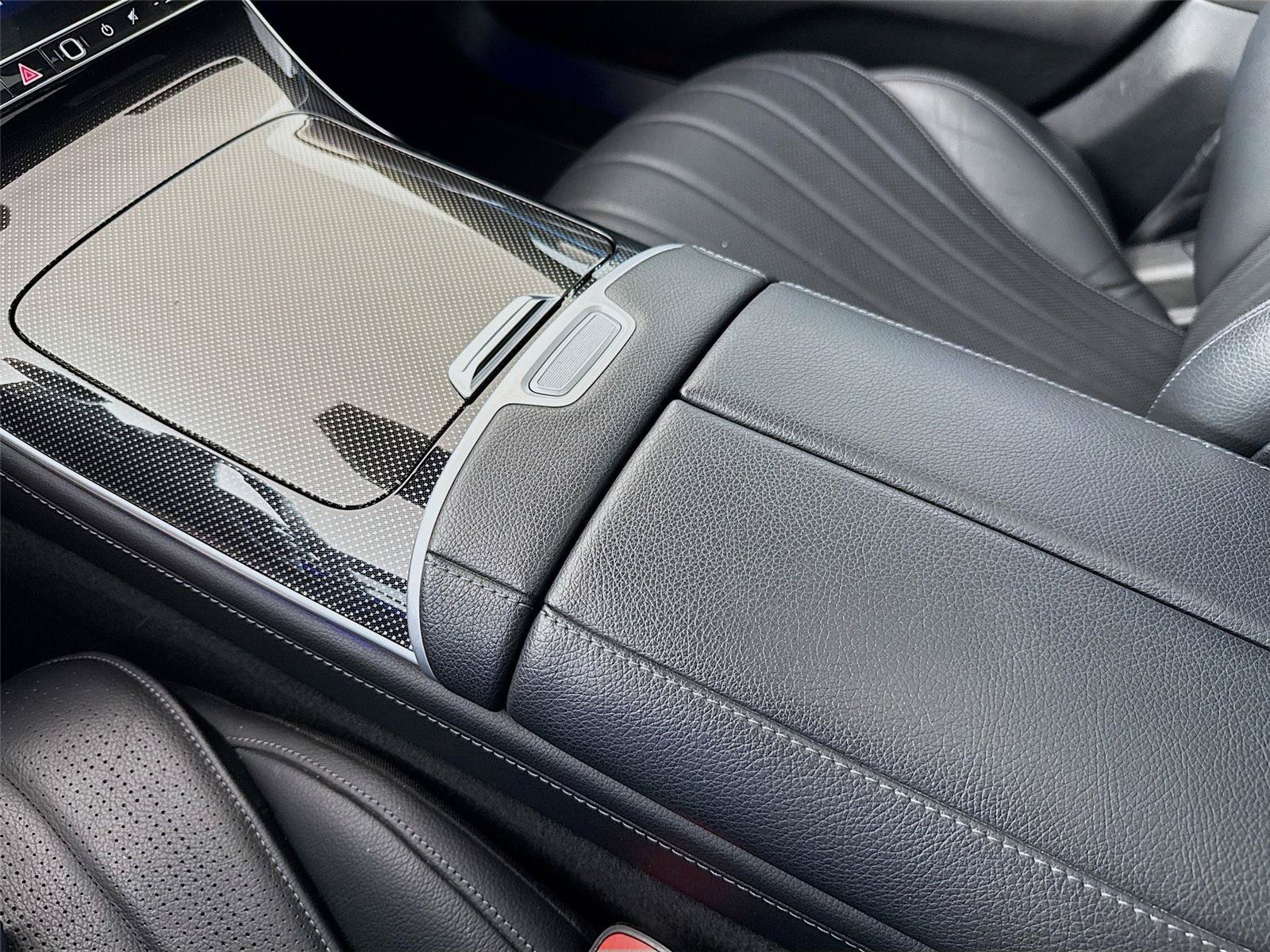 Used 2022 Mercedes-Benz S 500 4MATIC w/ AMG Line Package image 8