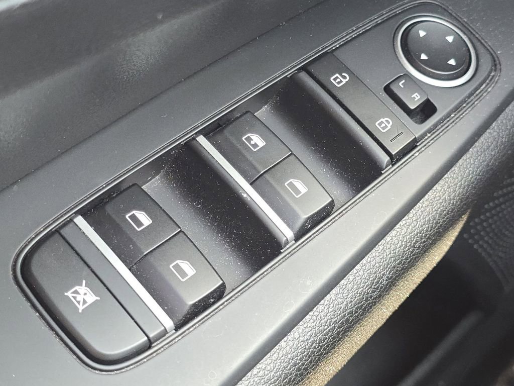 Used 2023 Kia Forte LXS w/ LXS Technology Package image 23